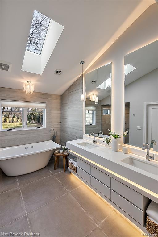 5905 Wing Lake Road, Bloomfield Hills, MI 48301 — Photo 21