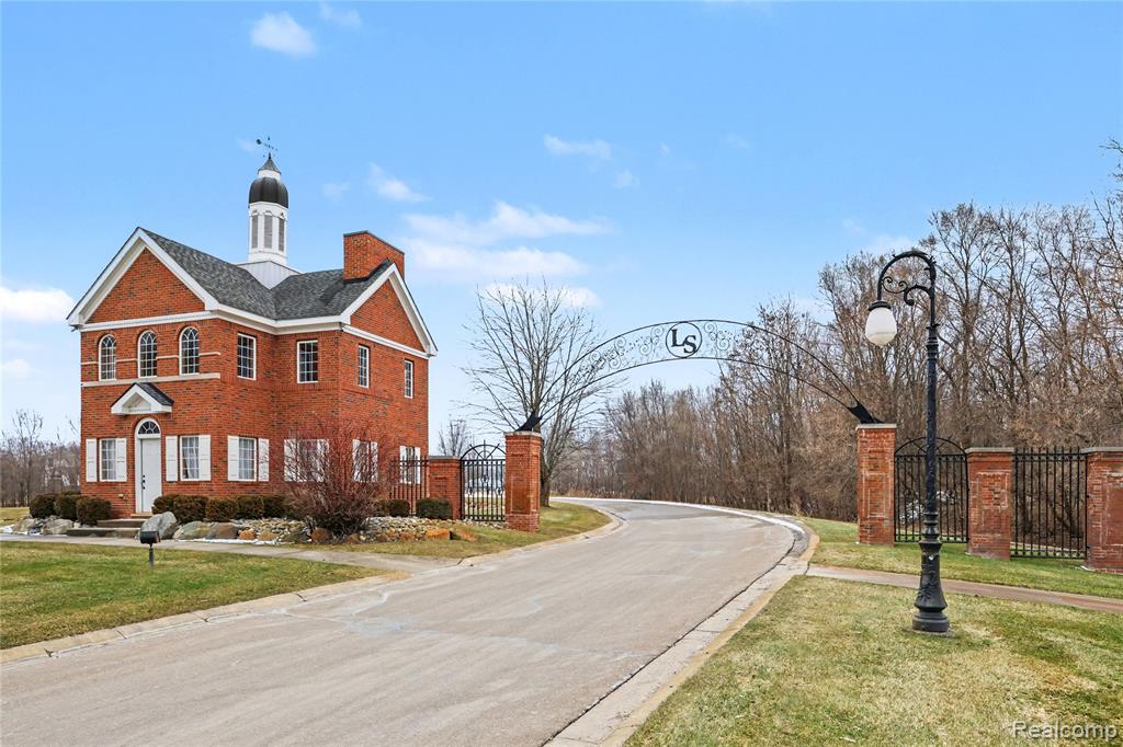 14270 Wright Drive, Linden, MI 48451 — Photo 47