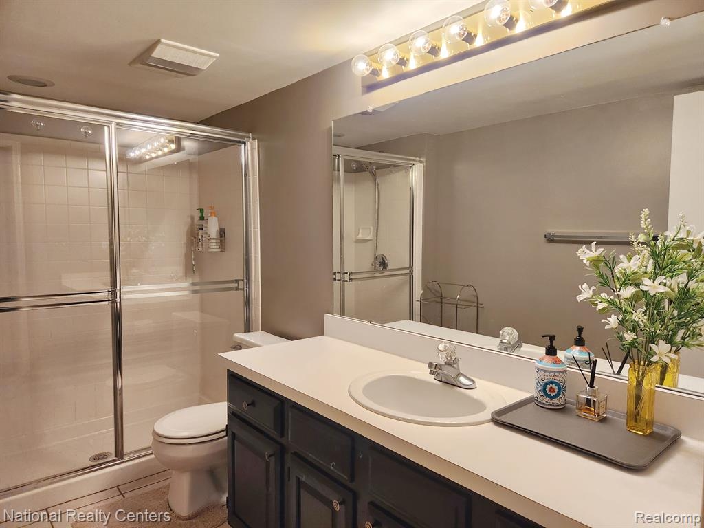 47348 CIDER MILL Drive, Novi, MI — Photo 17