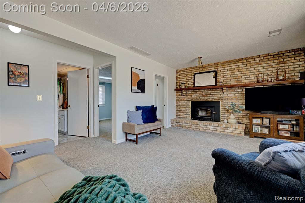 6332 Laura Lane, Flint, MI 48507 — Photo 27