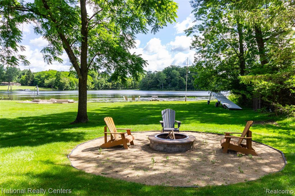 8706 Buckland Drive, South Lyon, MI 48178 — Photo 51