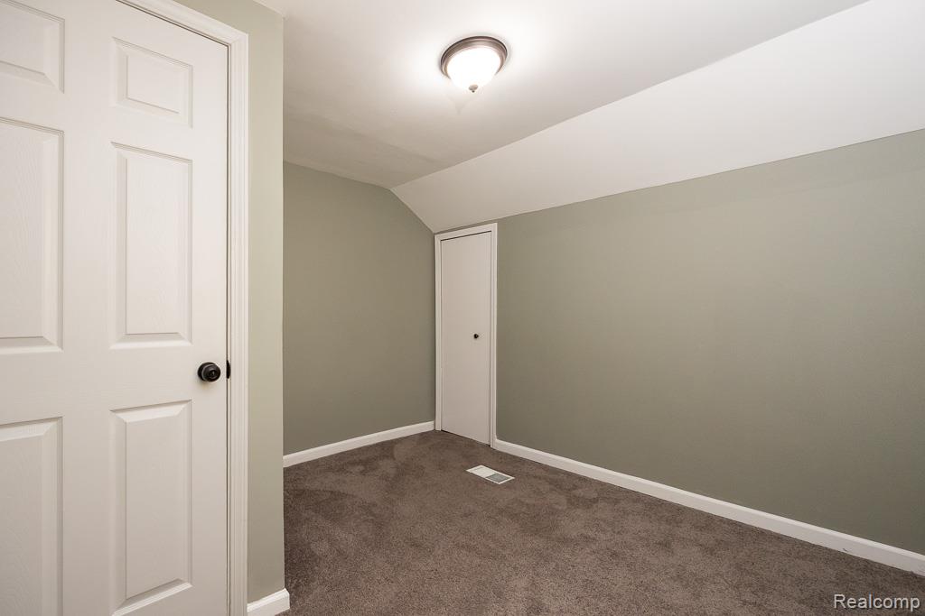 128 W Muir Avenue, Hazel Park, MI 48030 — Photo 26