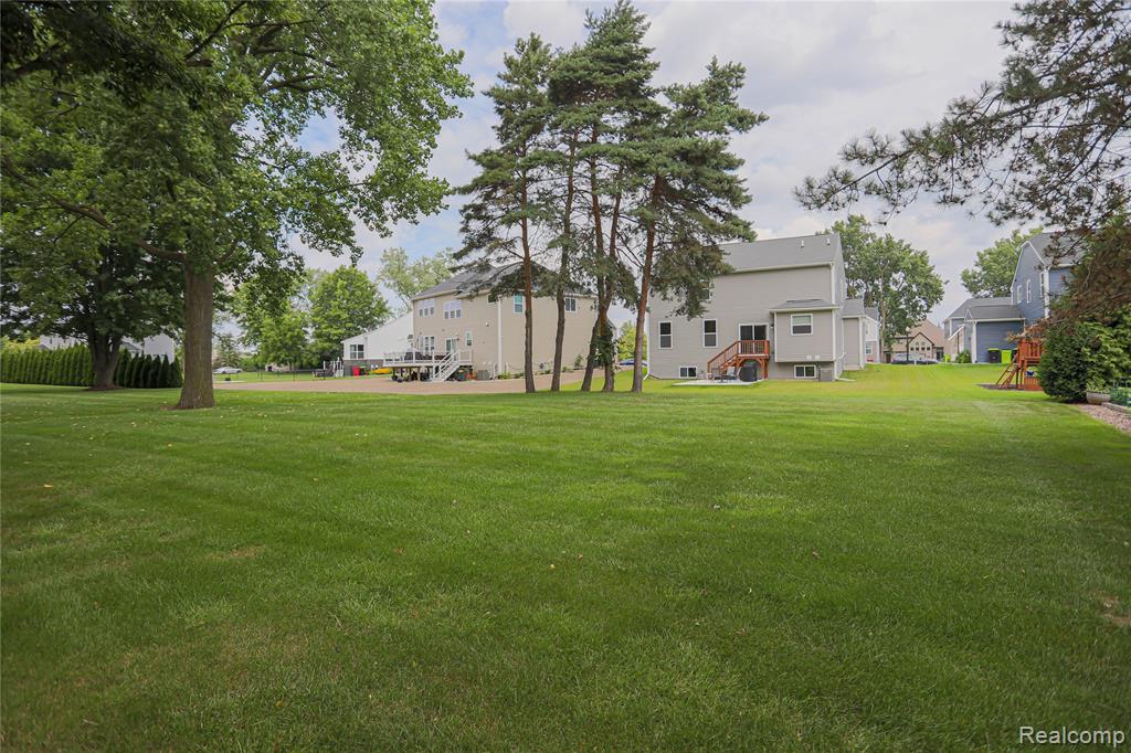 20776 Wexford Drive, Macomb, MI 48044 — Photo 10
