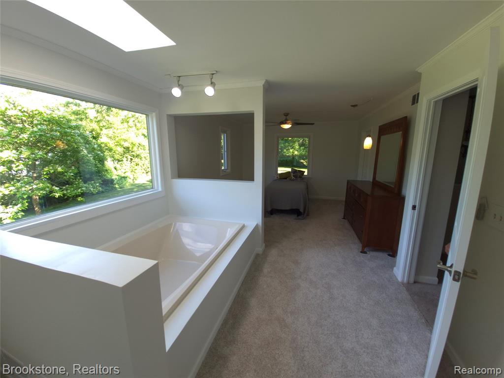 4890 Whipple Lake Road, Clarkston, MI 48348 — Photo 24