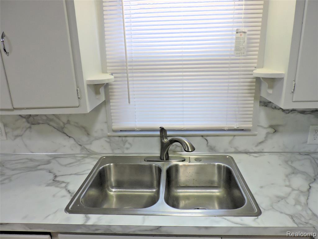 4014 Jacque Street, Flint, MI 48532 — Photo 9