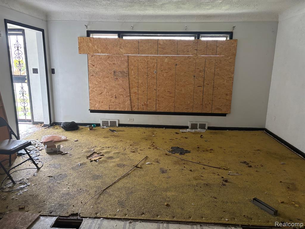 9555 SCHAEFER, Detroit, MI 48227 — Photo 6