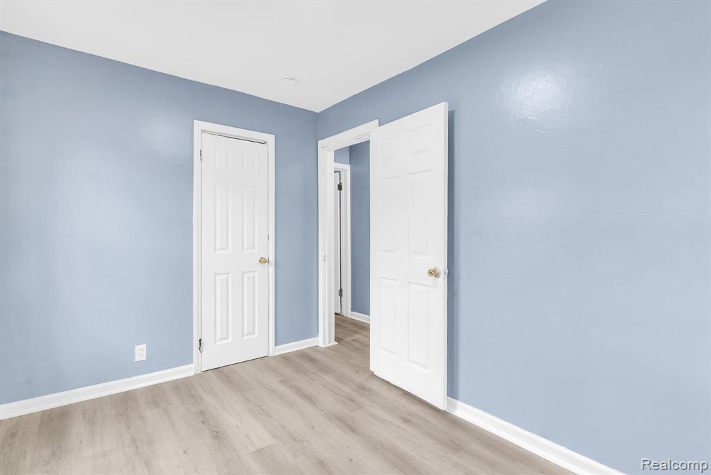 7819 Longacre Street, Detroit, MI 48228 — Photo 11