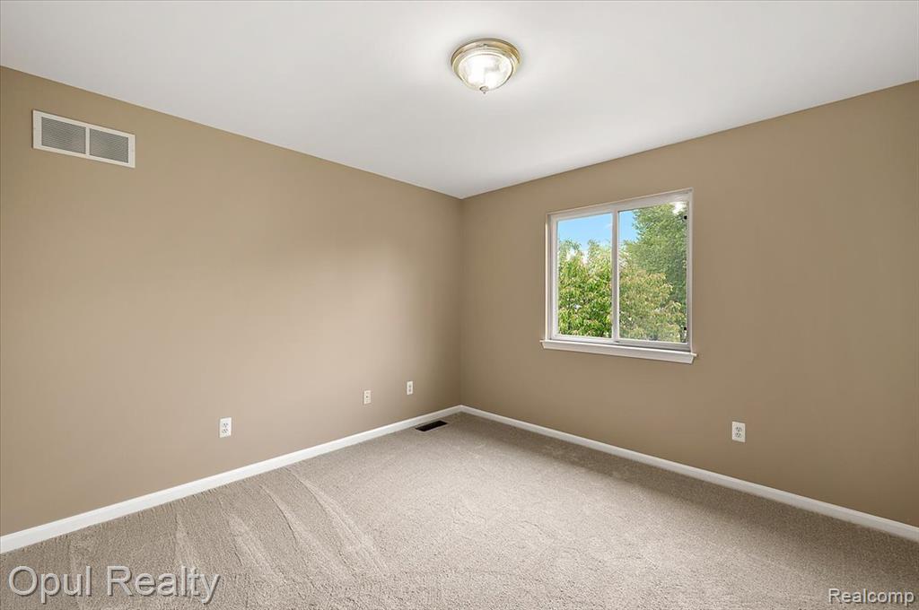 6728 Eckerman Drive, Troy, MI 48085 — Photo 49