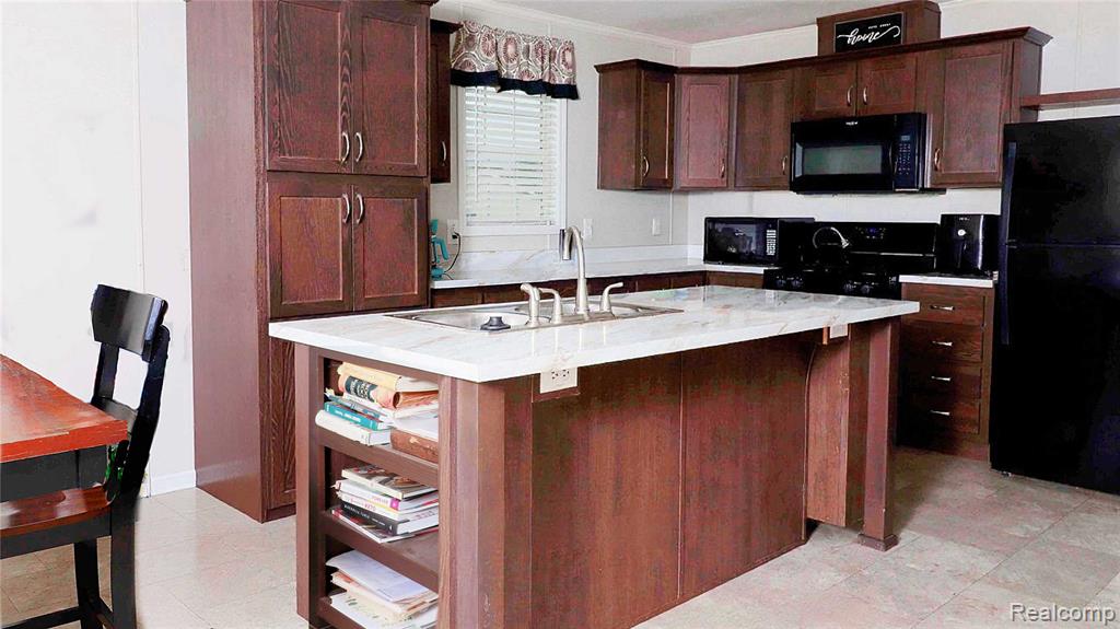 23183 Stag Court, New Boston, MI 48164 — Photo 4