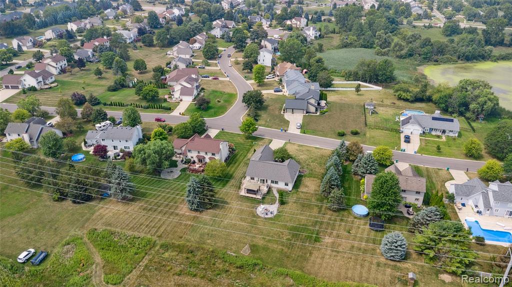 493 Cloverview Lane, Howell, MI 48843 — Photo 60
