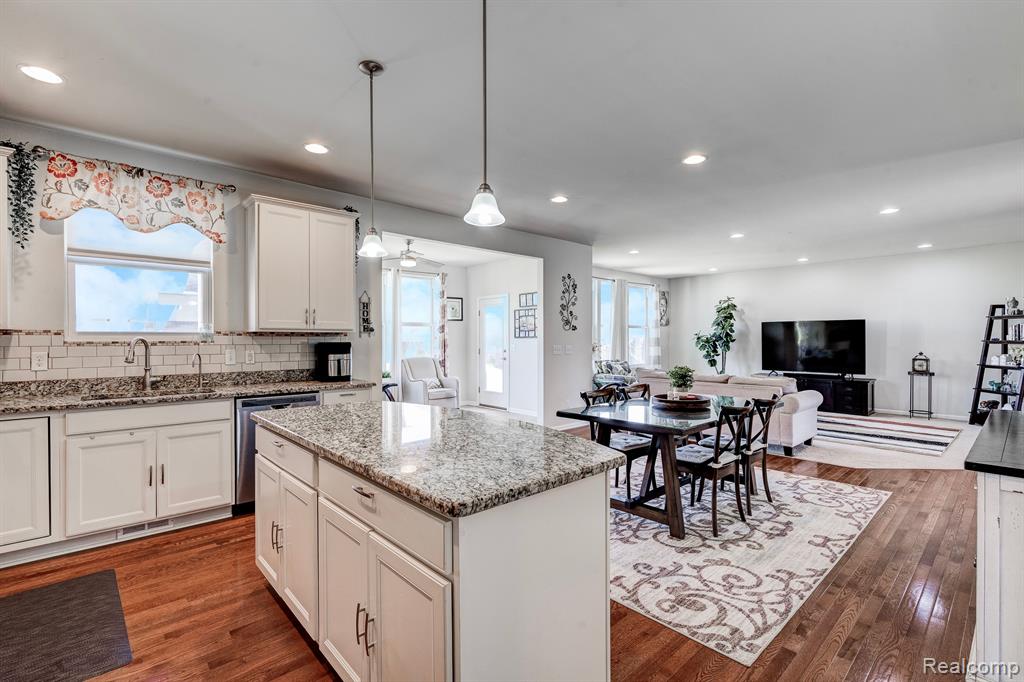 29816 AUTUMN GOLD Drive, New Hudson, MI 48165 — Photo 18