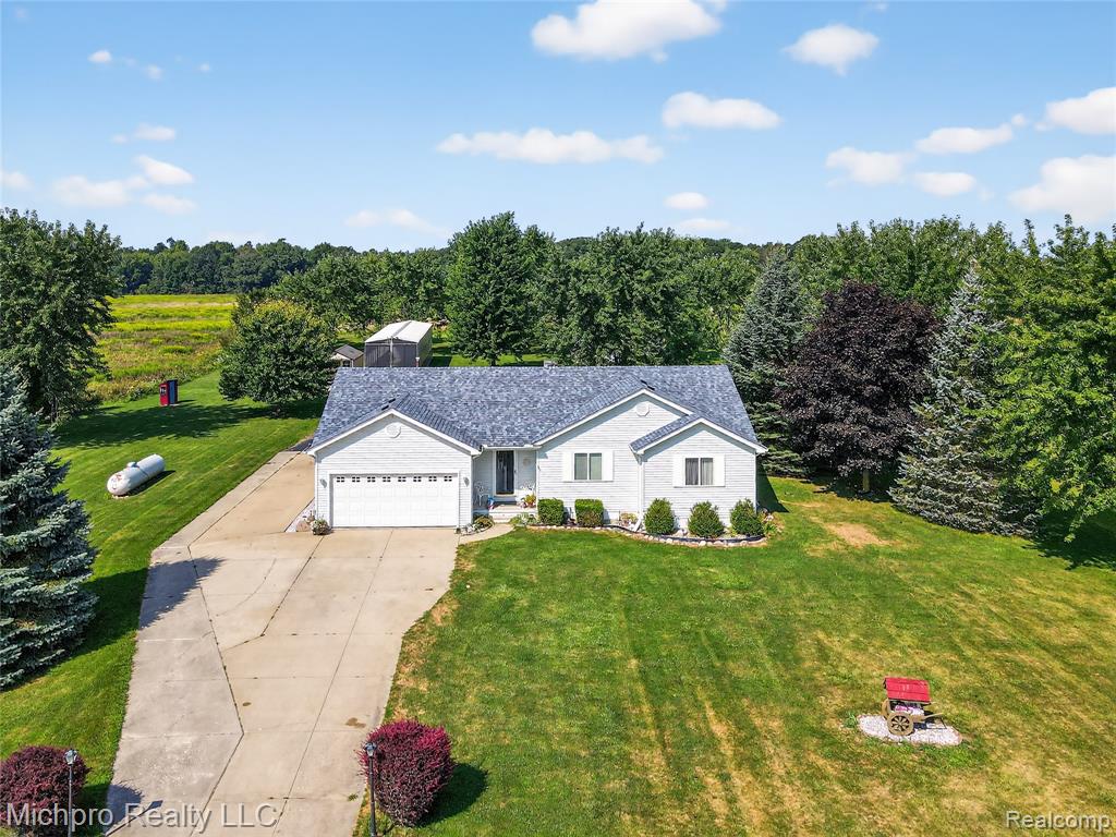 4411 Breen Road, Emmett, MI 48022 — Photo 37