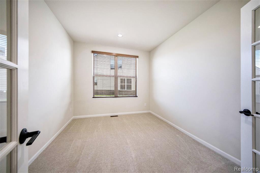 728 W Spaniel Drive, Pittsfield, MI 48108 — Photo 18