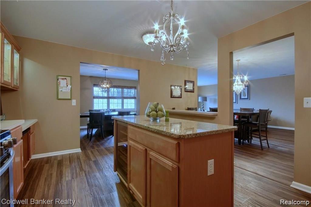 39642 ROCKCREST Lane, Northville, MI — Photo 9