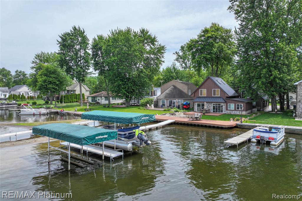 3154 PONEMAH Drive, Fenton, MI 48430 — Photo 49