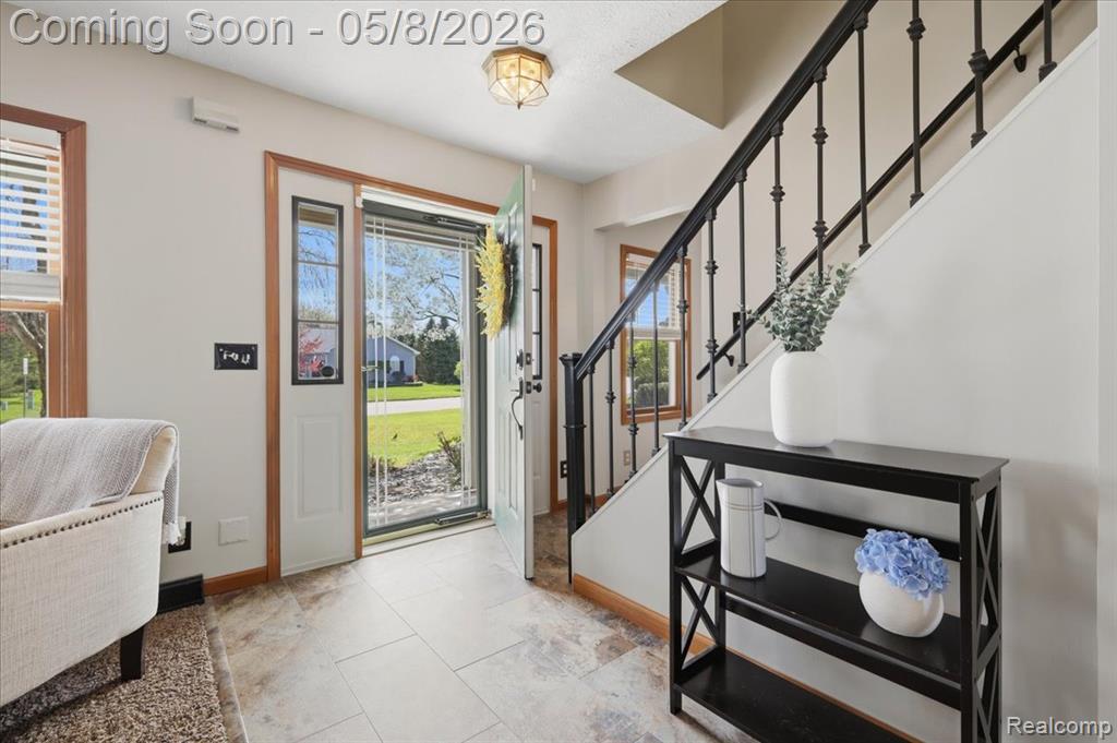 9514 Aspen View Drive, Grand Blanc, MI 48439 — Photo 8