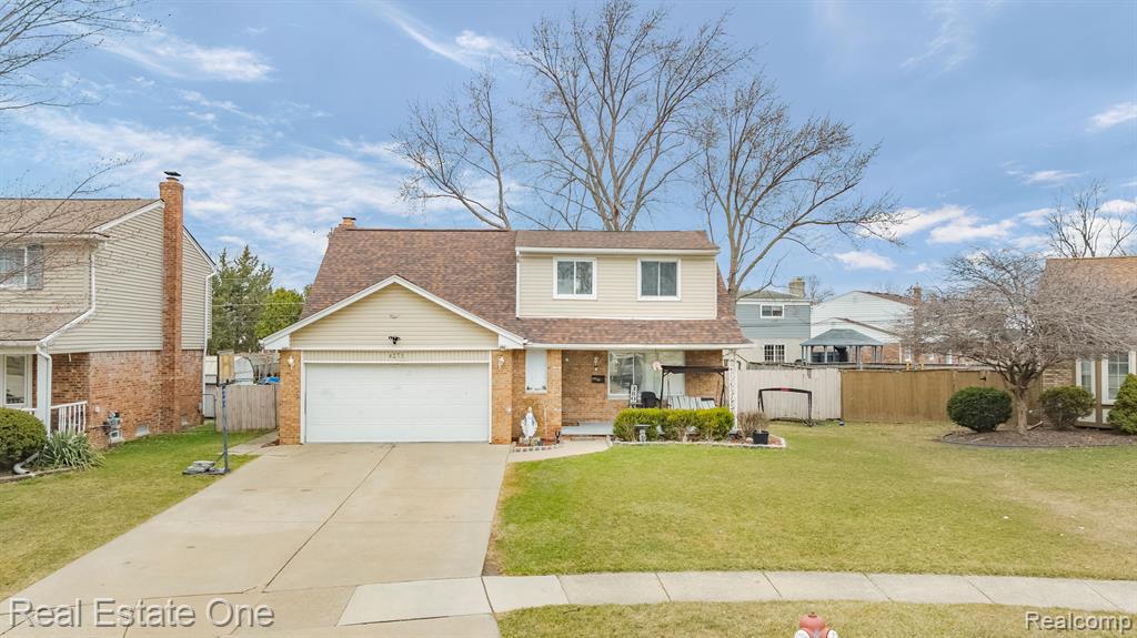 4275 NICKOLAS Drive, Sterling Heights, MI 48310 — Photo 34
