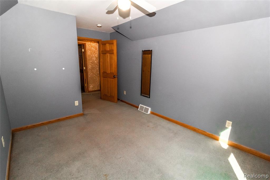 847 N Main Street, Lapeer, MI 48446 — Photo 28