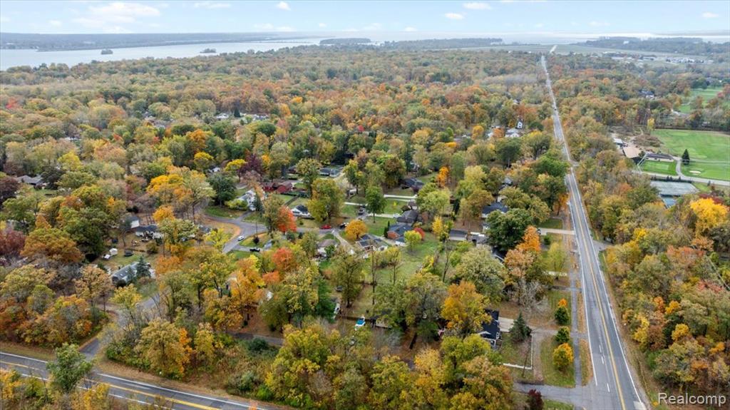 25146 Dallas Drive, Grosse Ile, MI 48138 — Photo 42