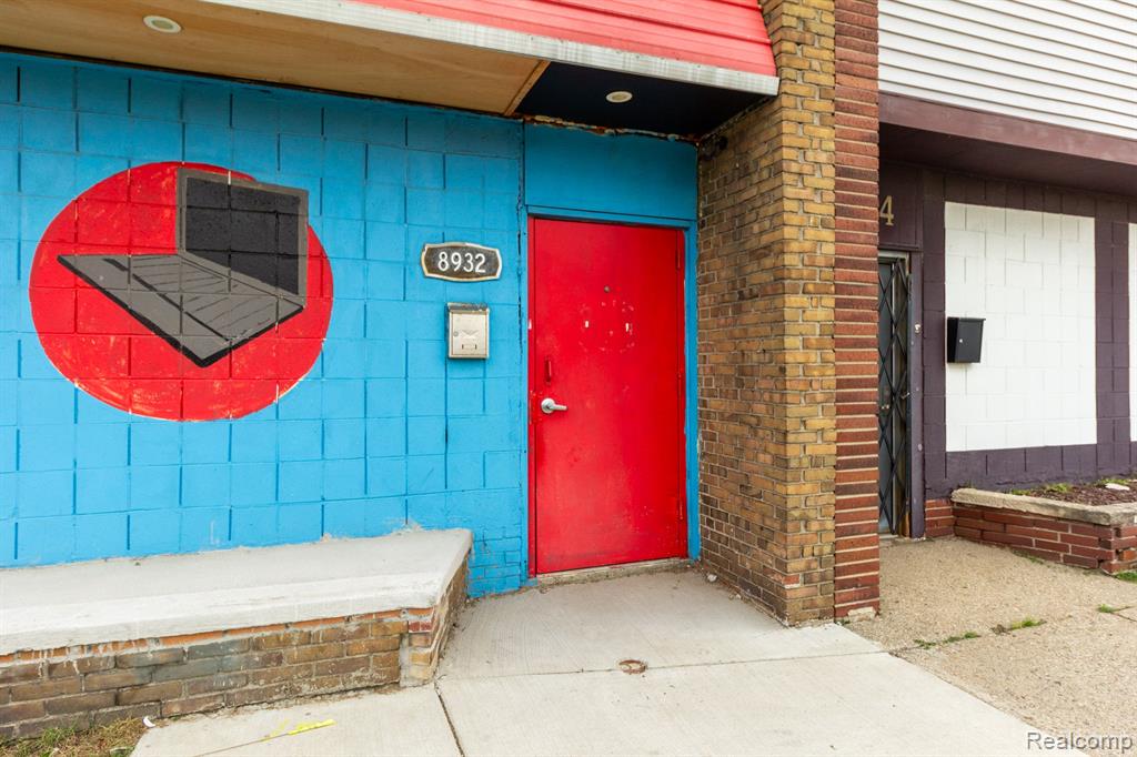 8930-8932 Greenfield Rd, Detroit, MI 48228 — Photo 2