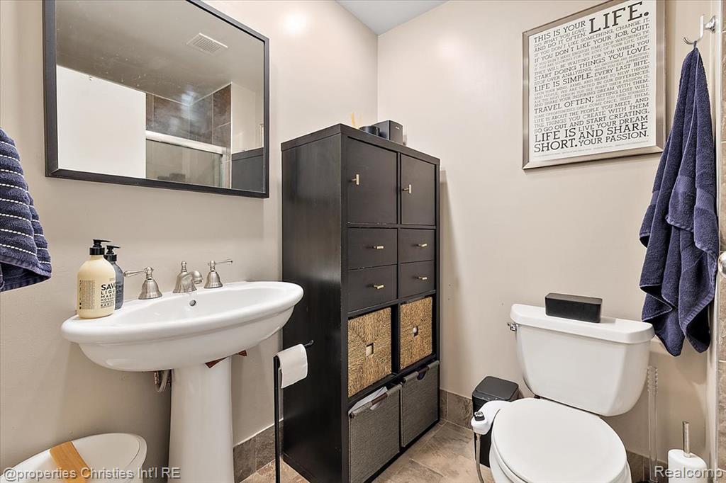 6533 E Jefferson Avenue, 307, Detroit, MI 48207 — Photo 19