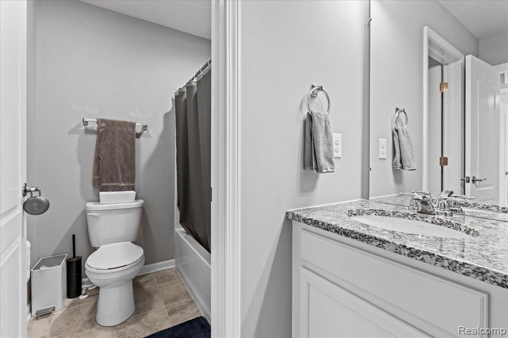 43646 CHANCELLOR Lane, Novi, MI — Photo 19