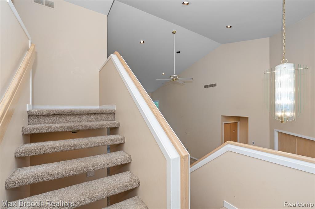 5199 Shenandoah Court, West Bloomfield, MI 48323 — Photo 40