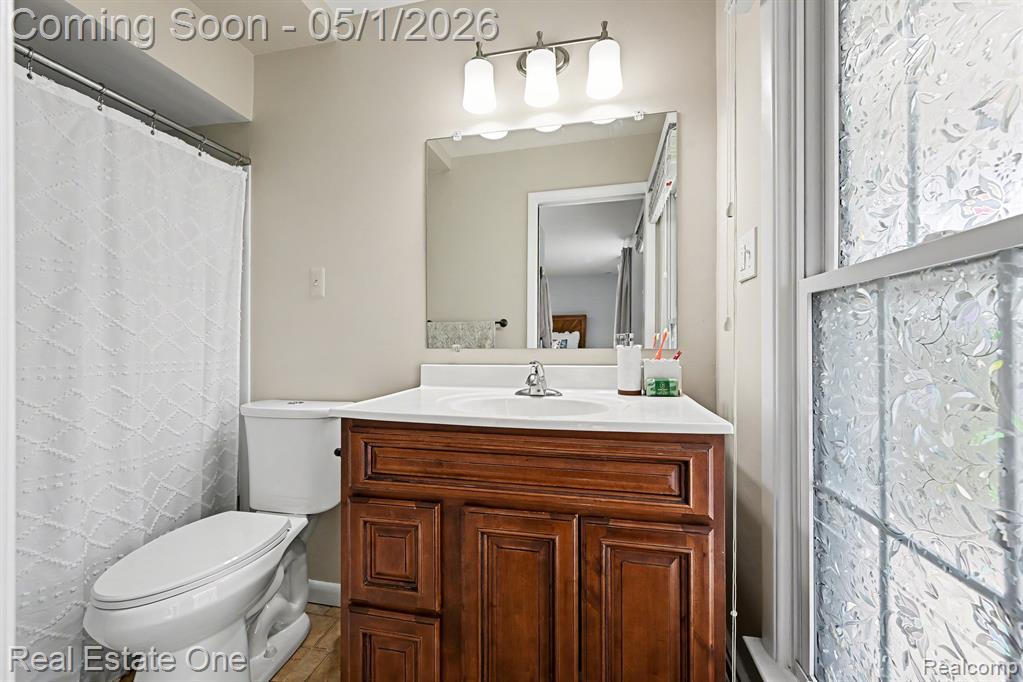 26254 Kiltartan Street, Farmington, MI 48334 — Photo 17