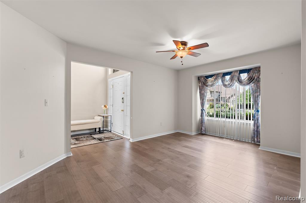 19550 Shorecrest Drive, Clinton Twp, MI 48038 — Photo 29