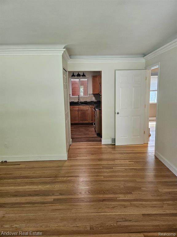 5 MEDFORD Circle, Ann Arbor, MI 48104 — Photo 9