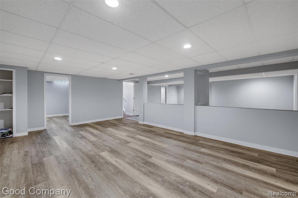 5893 CHRISTINA Drive, West Bloomfield, MI 48324 — Photo 46