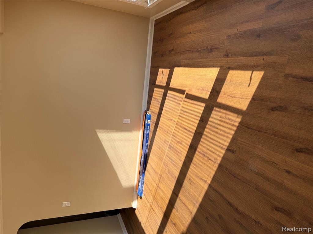 9557 W Inkster Road W, Livonia, MI 48150 — Photo 7