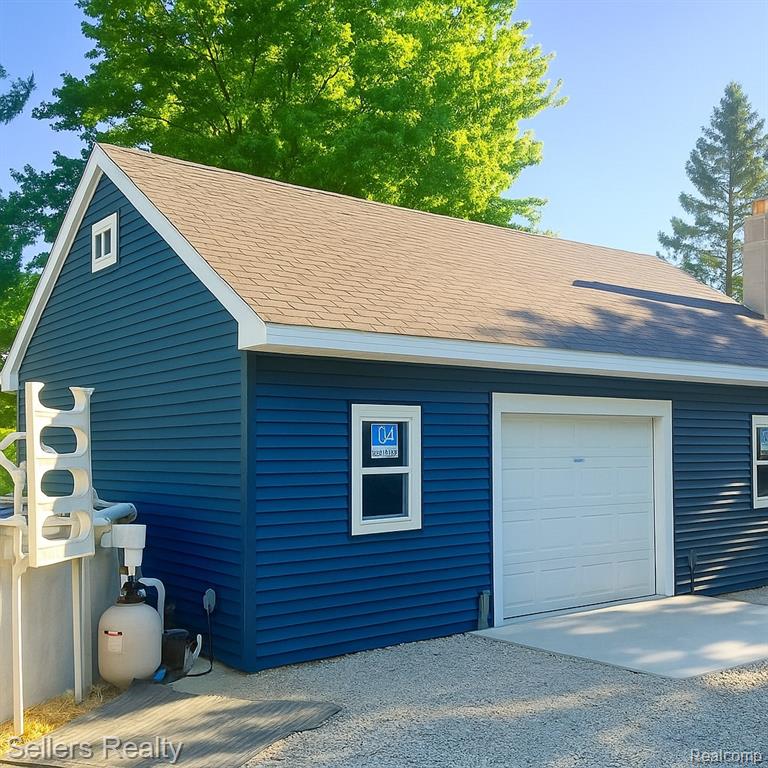 7181 Bristol Road, Swartz Creek, MI 48473 — Photo 37