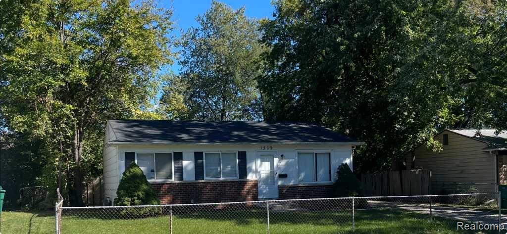 1369 ANDREA Street, Ypsilanti, MI 48198 — Photo 2