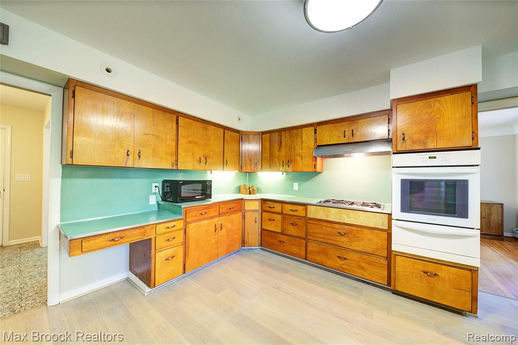 1827 Coronada Street, Ann Arbor, MI 48103 — Photo 19
