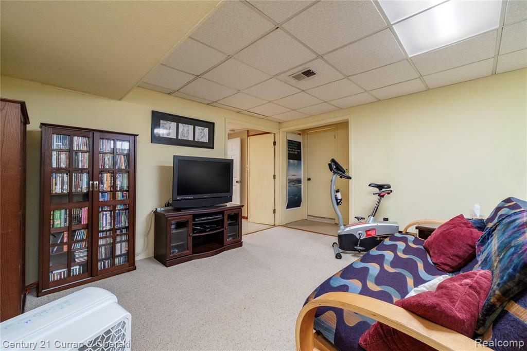 44976 Yorkshire Drive, Novi, MI — Photo 28