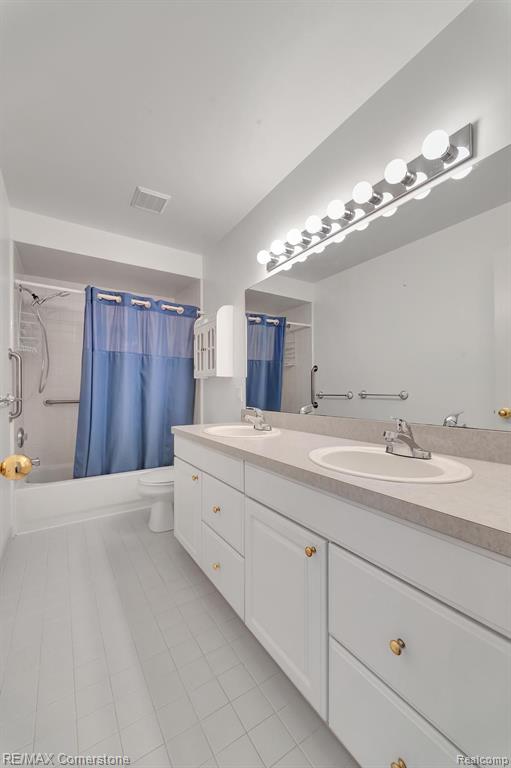 41899 CONNERWOOD Court, Canton, MI 48187 — Photo 34