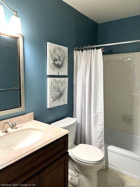 50018 Helfer Boulevard, Wixom, MI 48393 — Photo 9