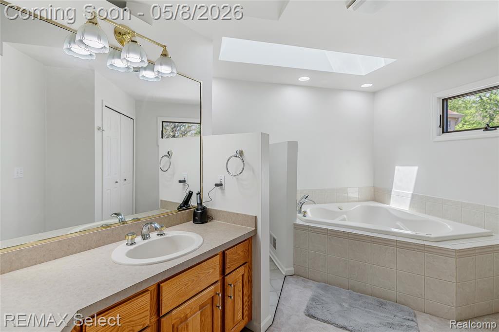 9607 Creek View Court, Davison, MI 48423 — Photo 37