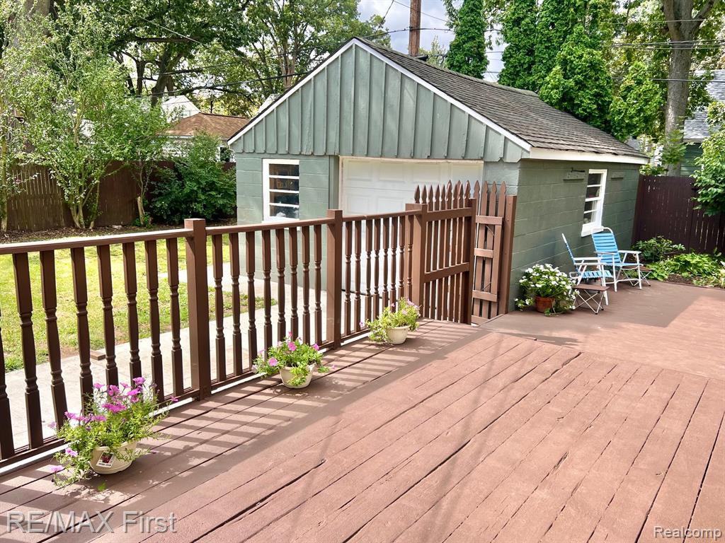 559 Gardendale Street, Ferndale, MI 48220 — Photo 35