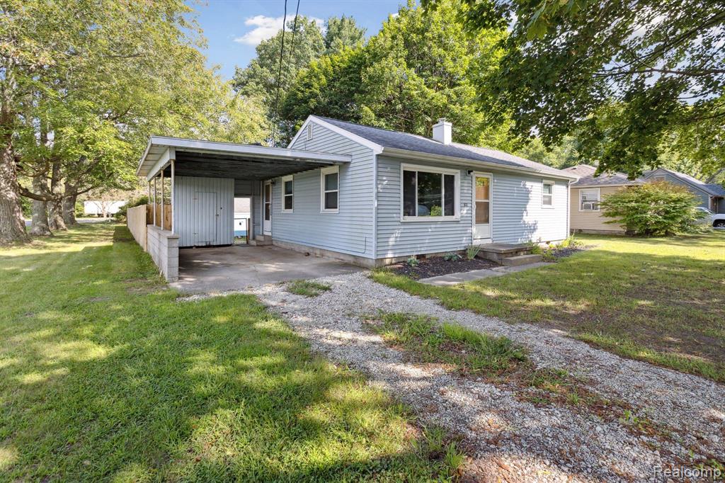 801 JACKSON Street, Eaton Rapids, MI 48827 — Photo 3
