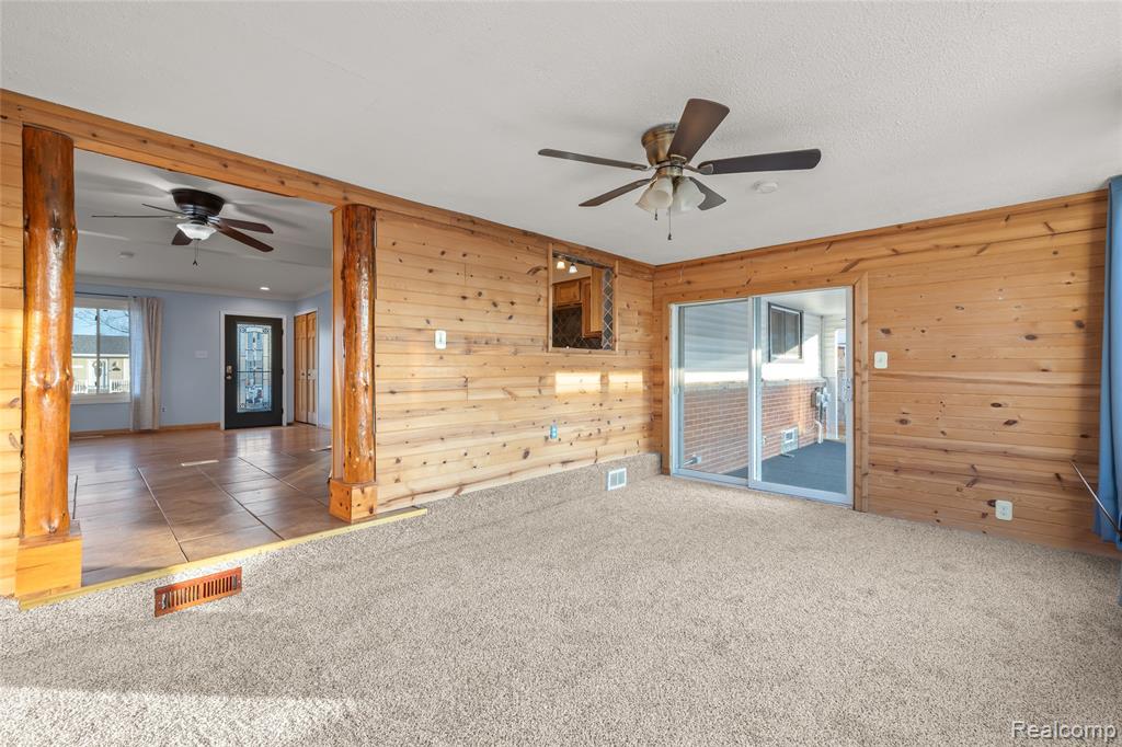 27228 Weddel Avenue, Brownstown, MI 48183 — Photo 10
