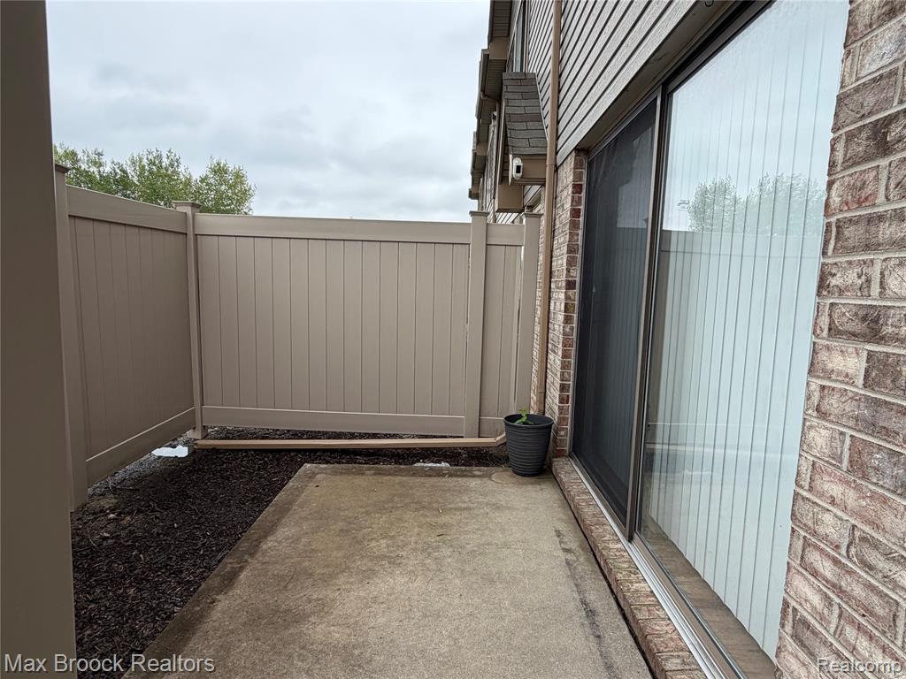 50431 Bay Run S, Chesterfield, MI 48047 — Photo 2