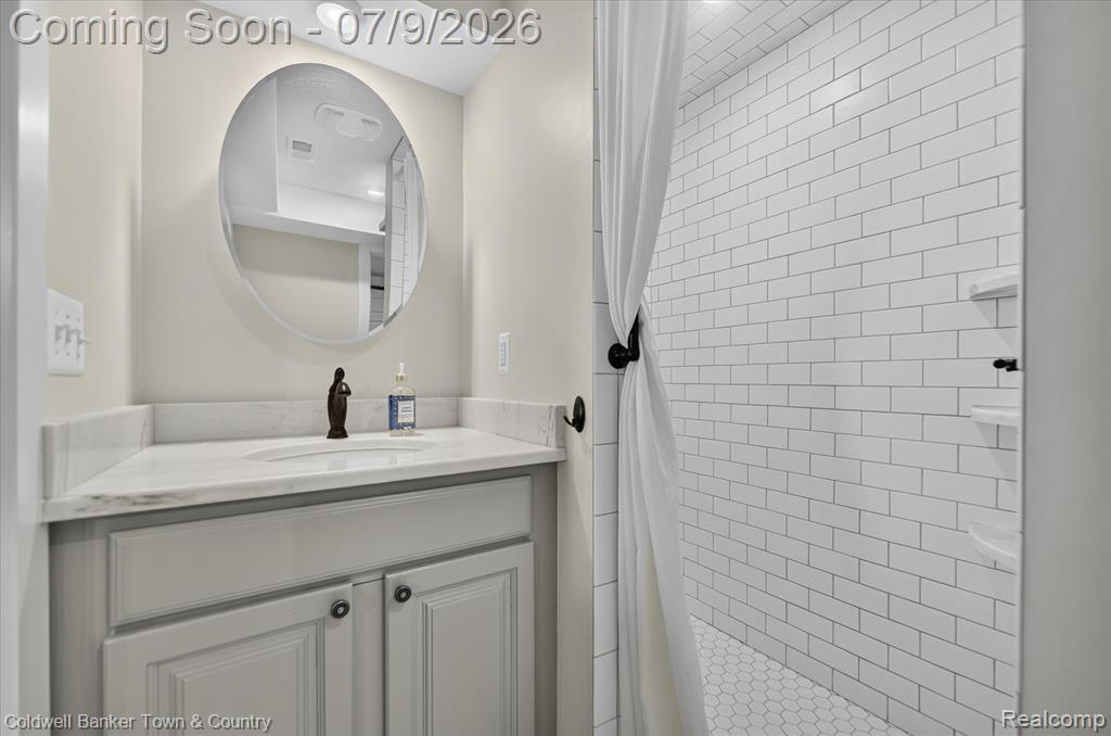 3762 Noble, Brighton, MI 48116 — Photo 48
