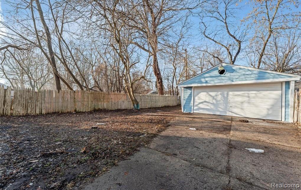 19711 Chapel Street, Detroit, MI 48219 — Photo 19