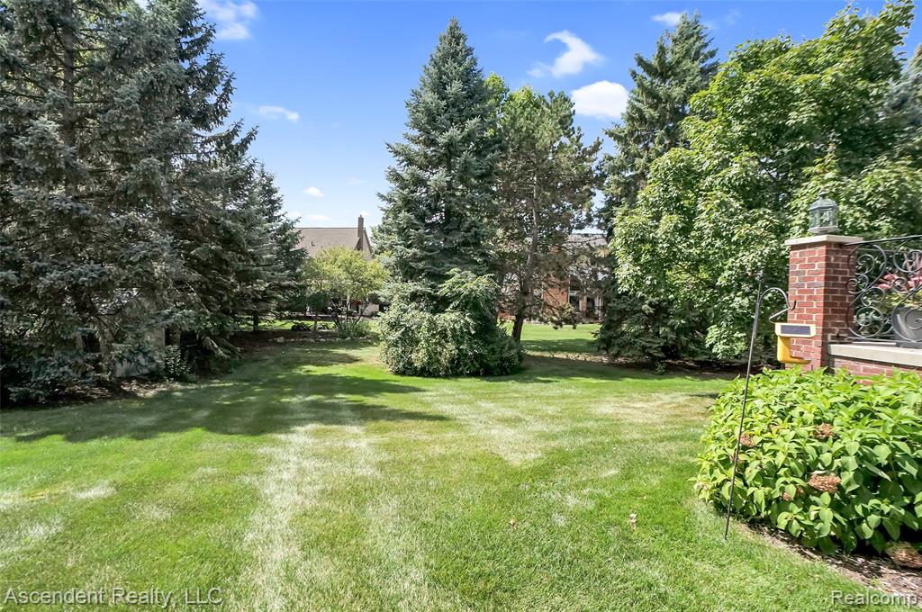 54127 Salem Drive, Shelby Twp, MI 48316 — Photo 44