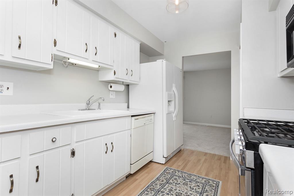 4914 CARA, Royal Oak, MI 48073 — Photo 10