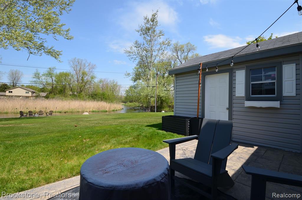 4856 CLINTON WAY Drive, Waterford, MI 48328 — Photo 16