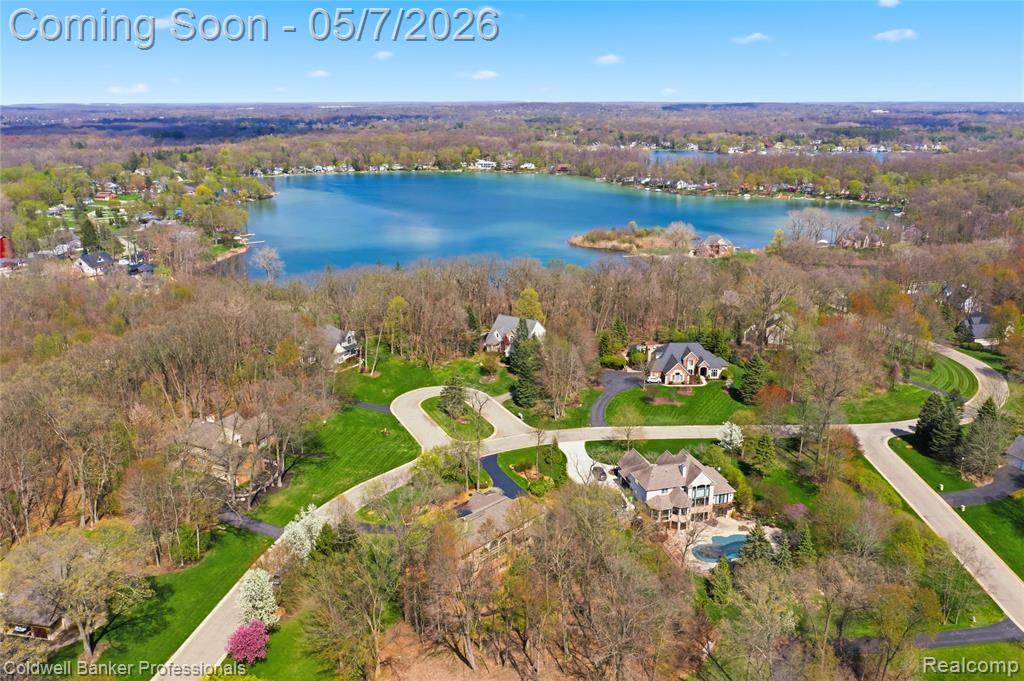 7520 Mistwood Drive, White Lake, MI 48383 — Photo 67
