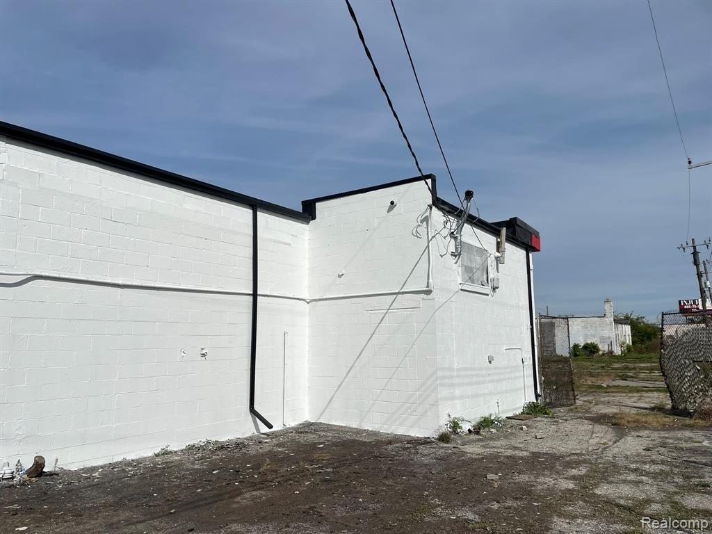 13040 Harper Avenue, Detroit, MI 48213 — Photo 13